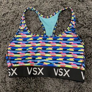 VS pink sports bra